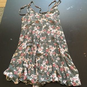 Trendy criss cross sun dress